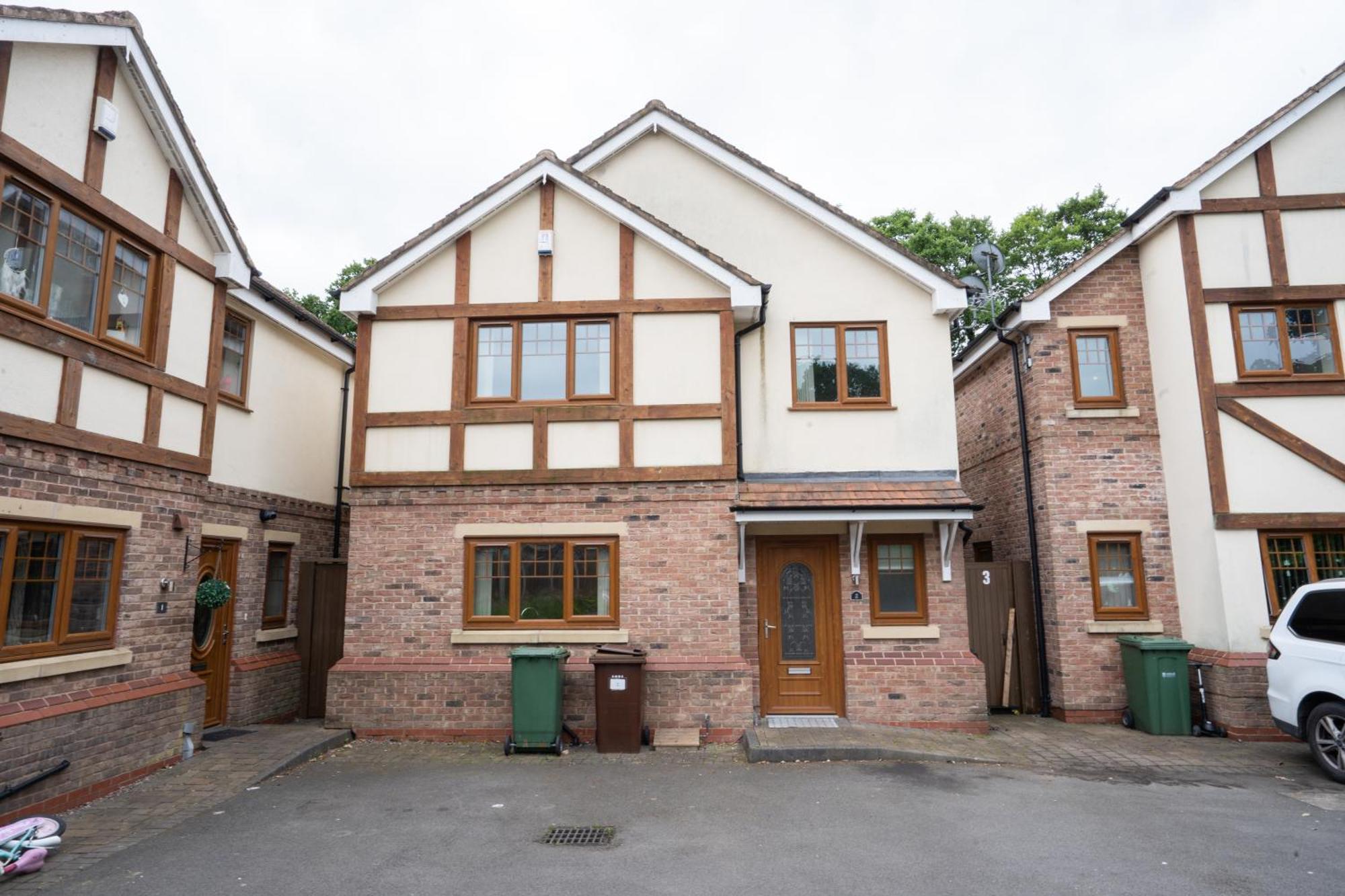 Emirates House, Luxe 5 Bed, With King Sized Beds, Next To Aiport & Nec, Jlr 5 Mins Villa Marston Green Eksteriør billede