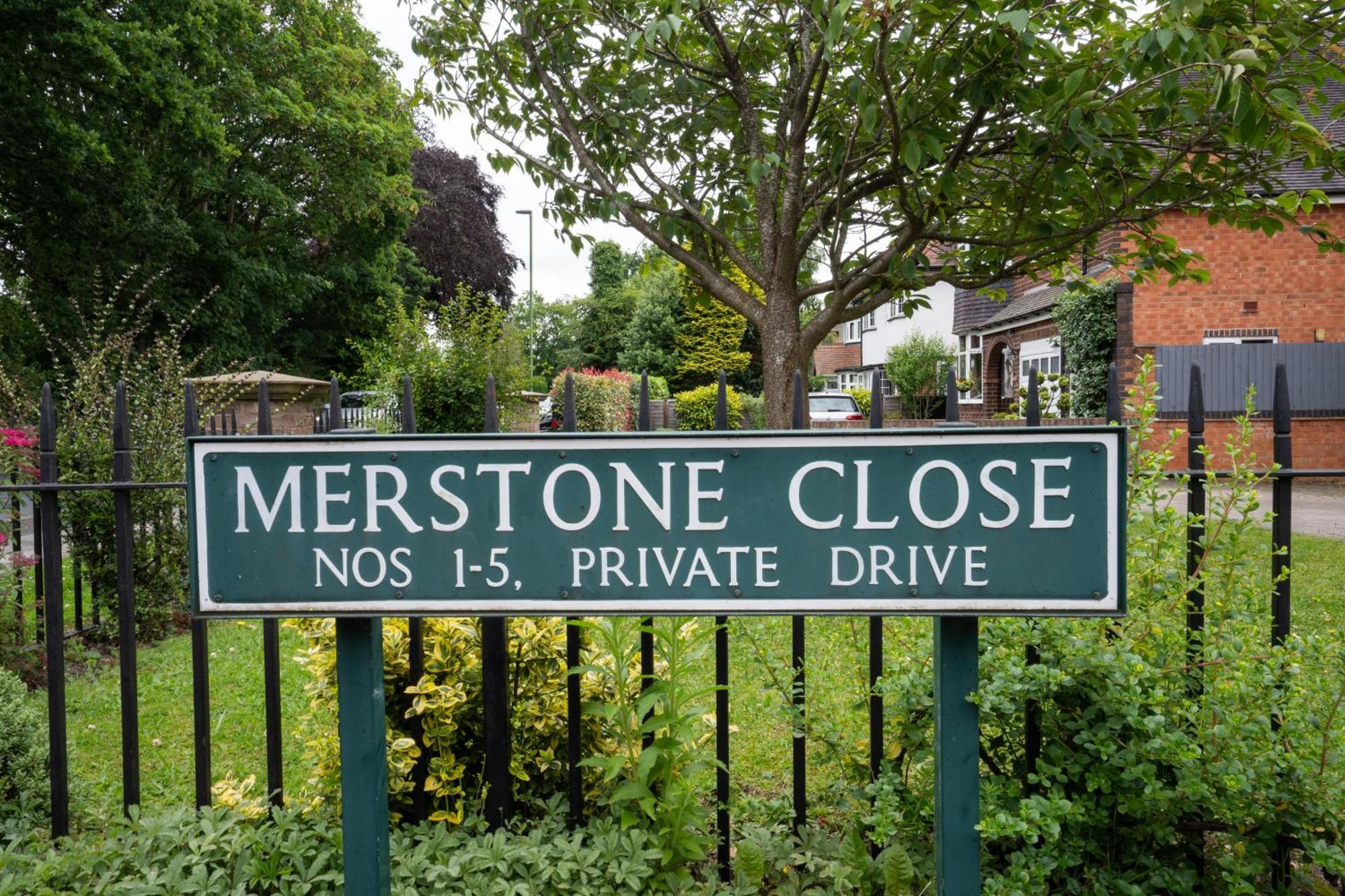 Emirates House, Luxe 5 Bed, With King Sized Beds, Next To Aiport & Nec, Jlr 5 Mins Villa Marston Green Eksteriør billede